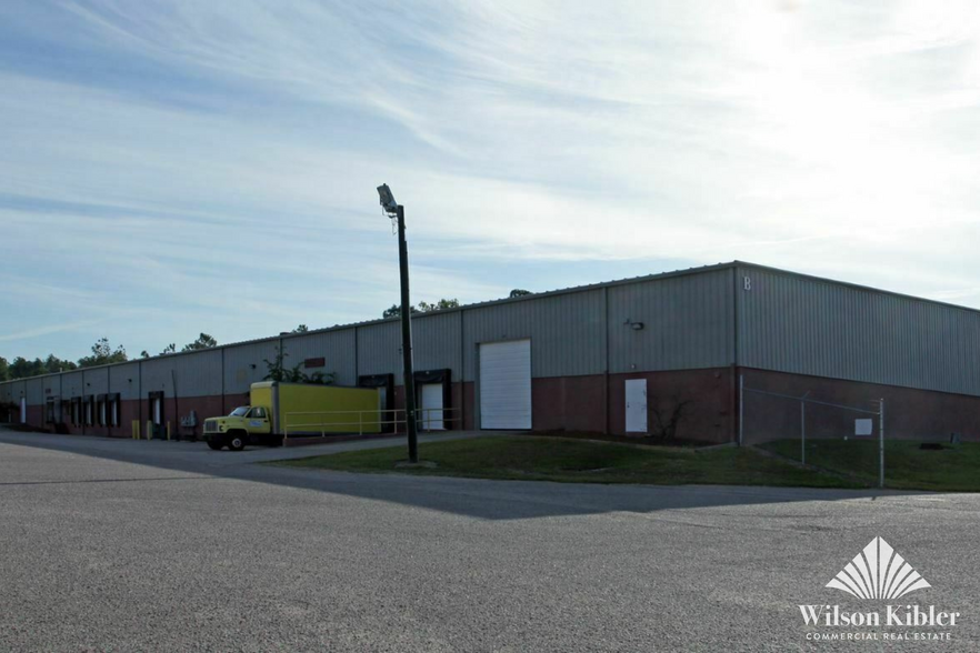 130-140A Corporate Park Blvd, Columbia, SC for lease - Building Photo - Image 1 of 4