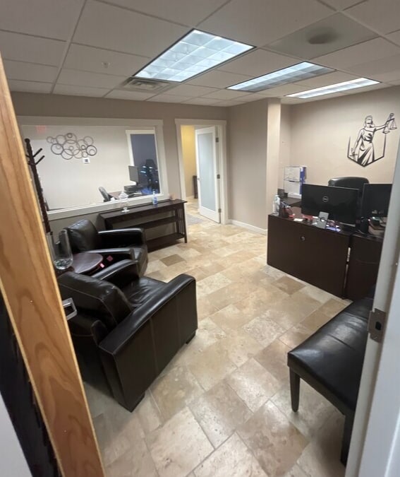 552 S Washington St, Naperville, IL à louer Photo intérieure- Image 1 de 8