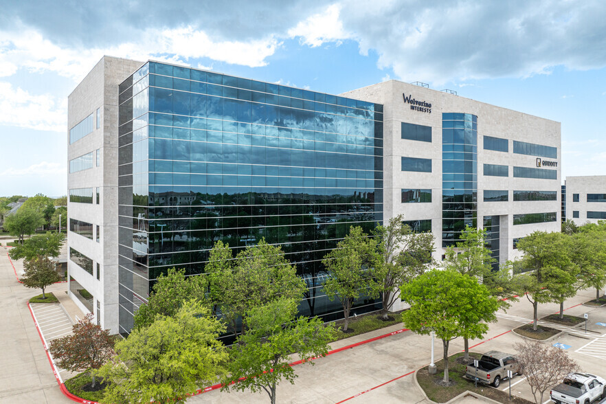 2805 Dallas Pkwy, Plano, TX for lease - Building Photo - Image 1 of 22