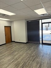 13500 Midway Rd, Farmers Branch, TX à louer Photo intérieure- Image 1 de 11