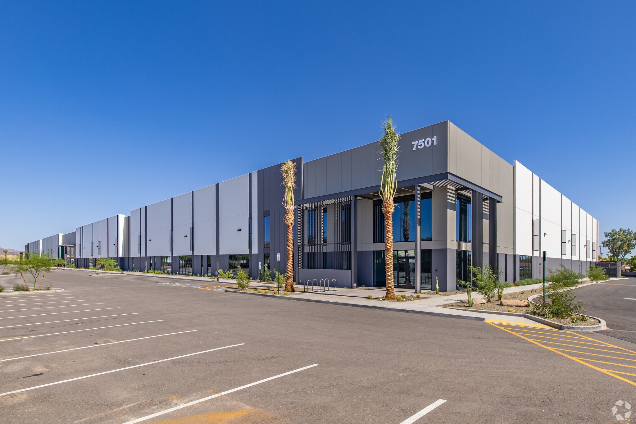 7501 E Redfield Rd, Scottsdale, AZ for lease Primary Photo- Image 1 of 13