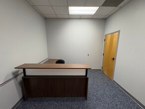 800 Oak Ridge Tpke, Oak Ridge, TN à louer Photo du bâtiment- Image 1 de 9