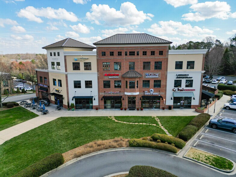 9525 Birkdale Crossing Dr, Huntersville, NC à louer - Photo principale - Image 1 de 7