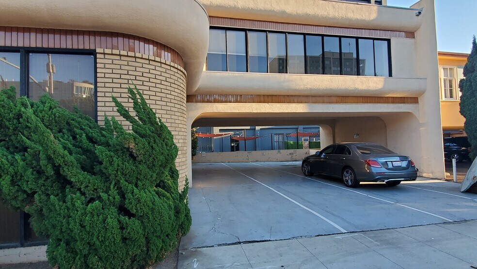 632 Arizona Ave, Santa Monica, CA à louer - Photo du bâtiment - Image 3 de 8