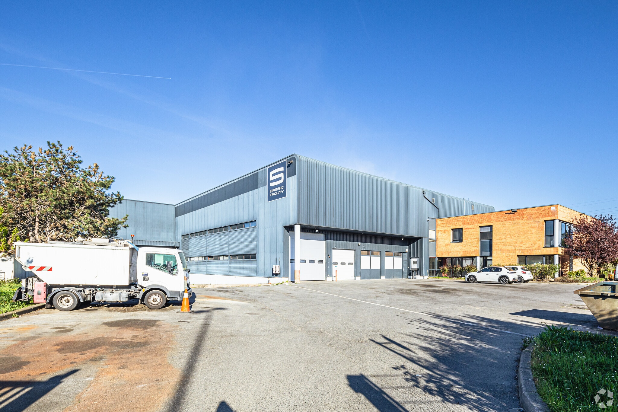 5 Impasse Des Marais, Créteil for lease Primary Photo- Image 1 of 3