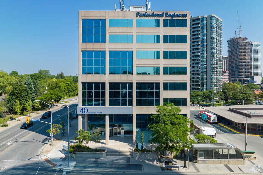 40 Sheppard Ave W, Toronto, ON for lease - Building Photo - Image 3 of 5