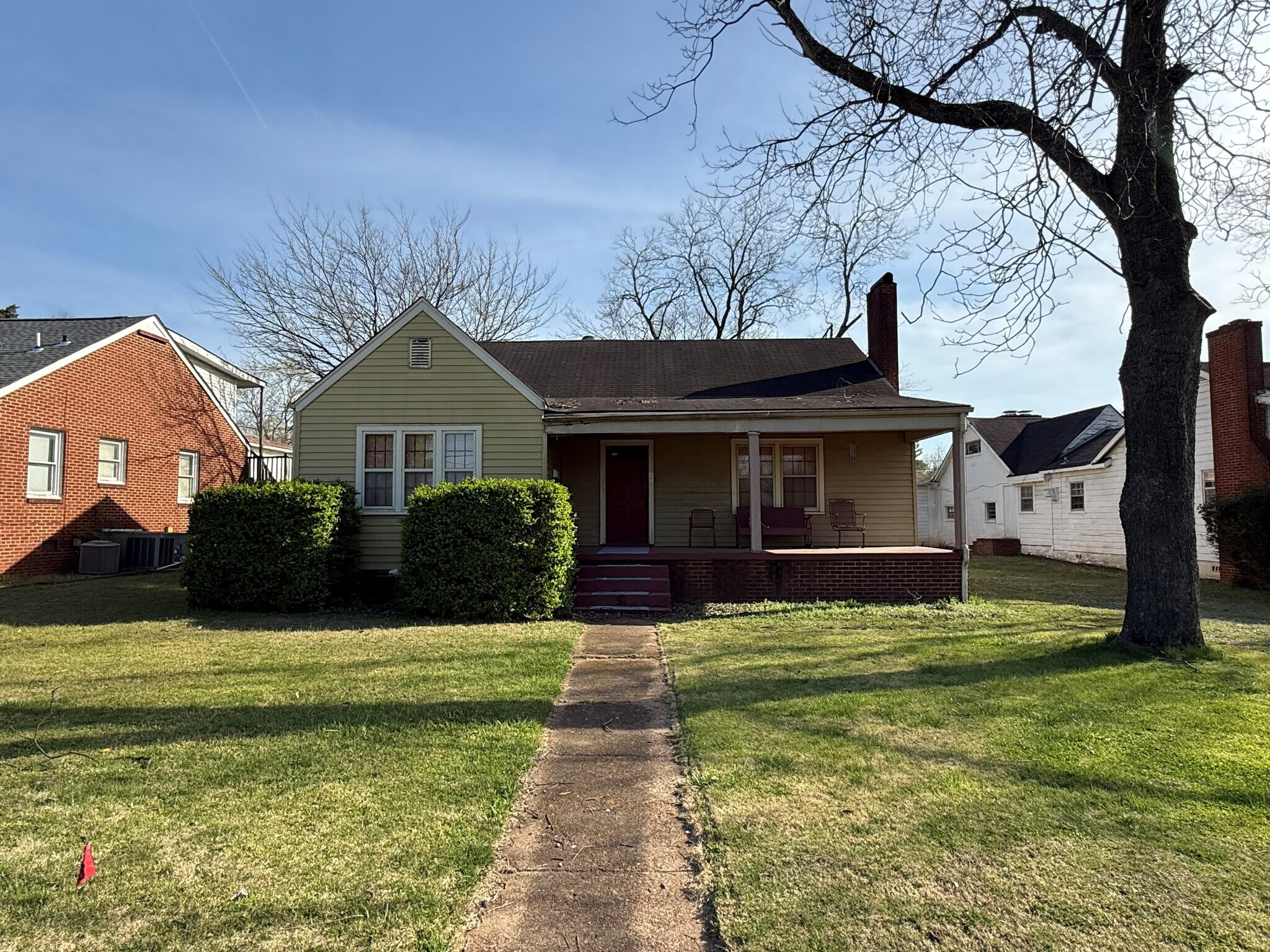 315 Longwood Dr SW, Huntsville, AL for sale Primary Photo- Image 1 of 7