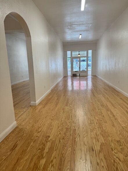 401-407 Broadway, San Francisco, CA for lease - Primary Photo - Image 1 of 9