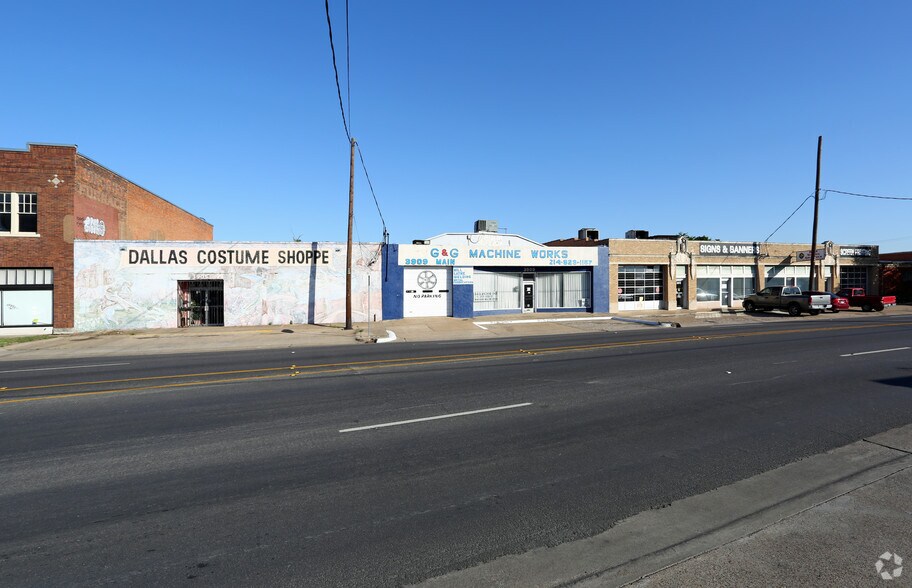 3905 Main St, Dallas, TX à louer - Photo du bâtiment - Image 3 de 5
