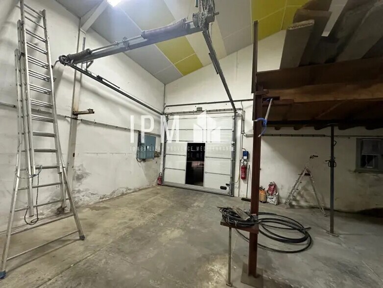 Flex dans Vitrolles à louer - Photo du bâtiment - Image 3 de 5