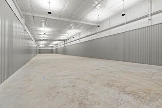 11703-11711 Spring Cypress Rd, Tomball, TX for lease Building Photo- Image 2 of 14