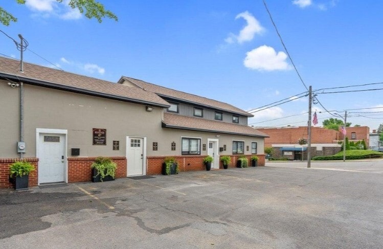 47 W Bridge St, Oswego, NY for sale - Building Photo - Image 2 of 10