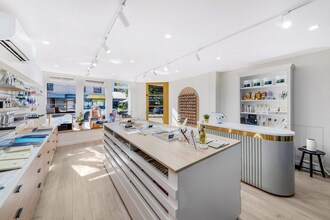 70 Glebe Point Rd, Glebe for lease Interior Photo- Image 2 of 5