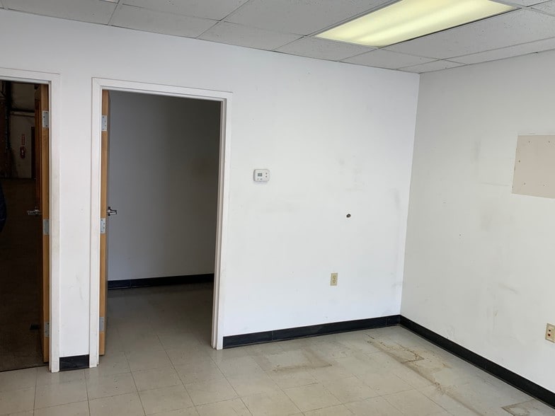 630 E Bronson St, South Bend, IN for lease - Other - Image 3 of 18