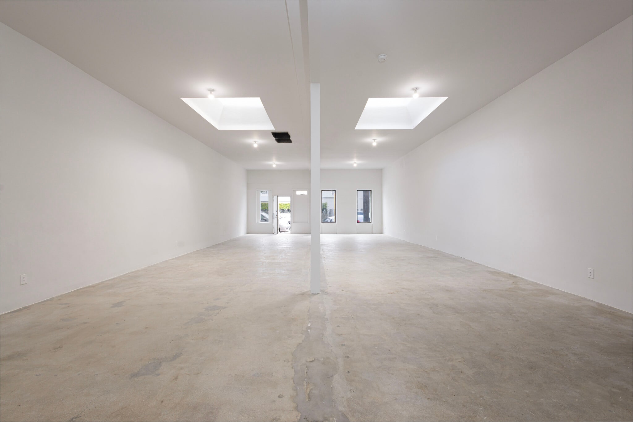 1157 S Robertson Blvd, Los Angeles, CA for lease Building Photo- Image 1 of 14