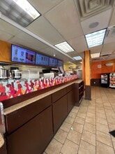 6040 Myrtle Ave, Ridgewood, NY for lease Interior Photo- Image 2 of 4