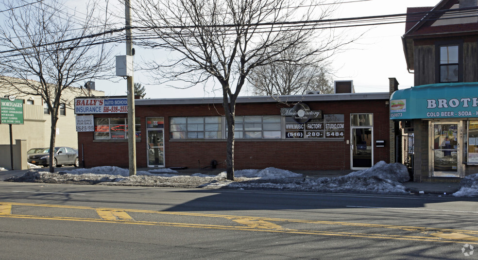 337-345 Hempstead Tpke, West Hempstead, NY for sale - Building Photo - Image 2 of 4