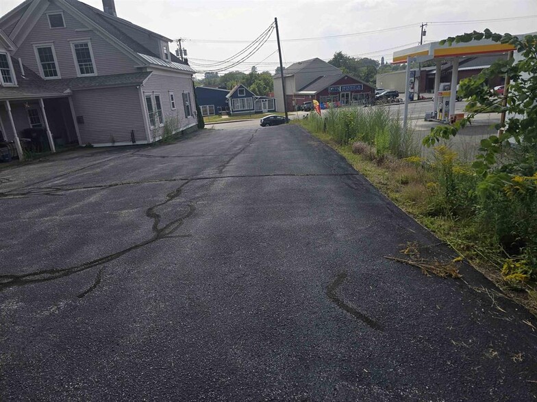 198 Washington St, Claremont, NH for sale - Building Photo - Image 2 of 24