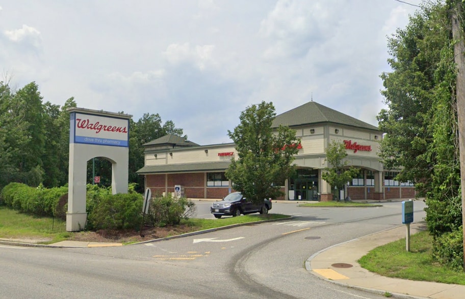 256 Pleasant St, Methuen, MA for lease - Building Photo - Image 3 of 3