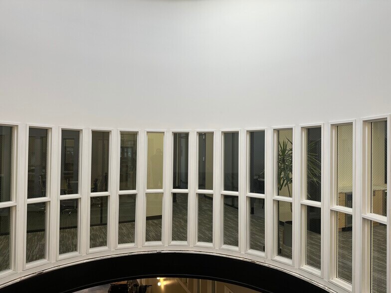 780-790 Main St, Dubuque, IA à louer - Photo du bâtiment - Image 2 de 36