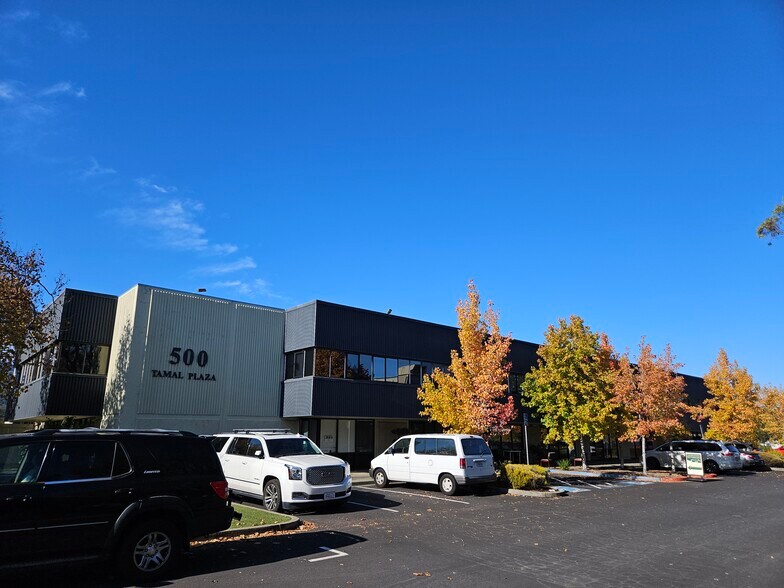 500 Tamal Plz, Corte Madera, CA à louer - Photo du bâtiment - Image 3 de 20