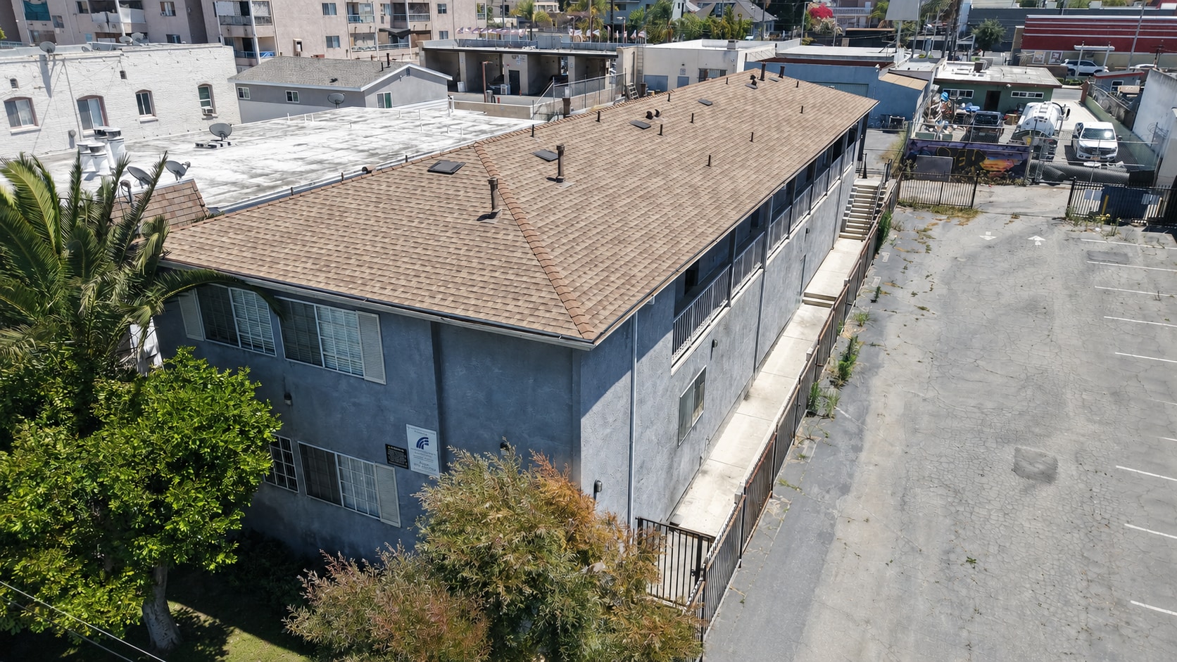 663 W 5th St, San Pedro, CA à vendre Photo du bâtiment- Image 1 de 12