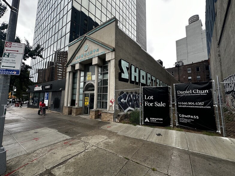 6 Chatham Sq, New York, NY à vendre - Photo du bâtiment - Image 3 de 7