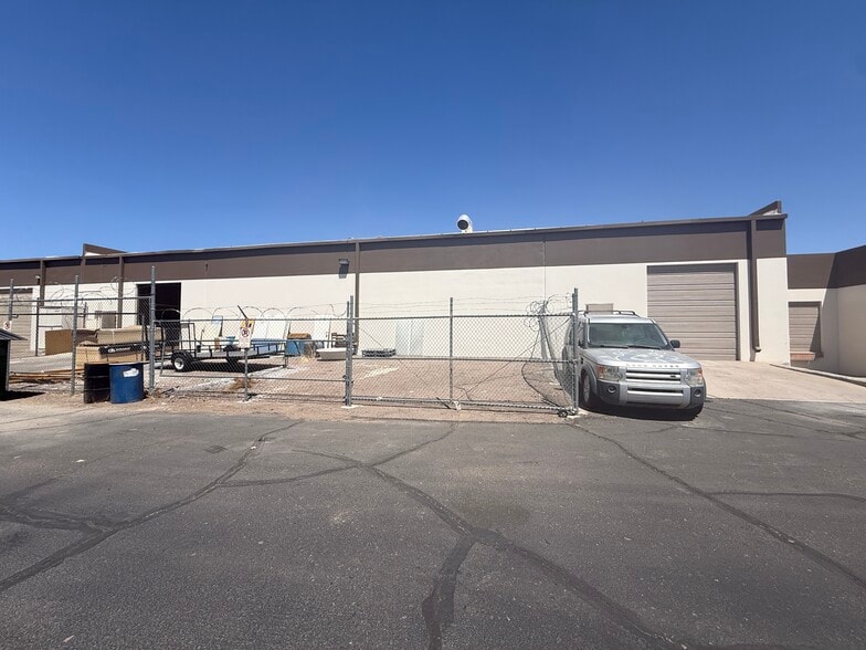2517 W McDowell Rd, Phoenix, AZ for lease - Building Photo - Image 3 of 8