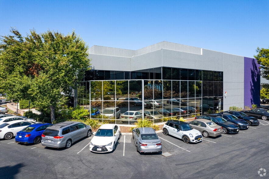 1525 O'Brien Dr, Menlo Park, CA for lease - Primary Photo - Image 1 of 6