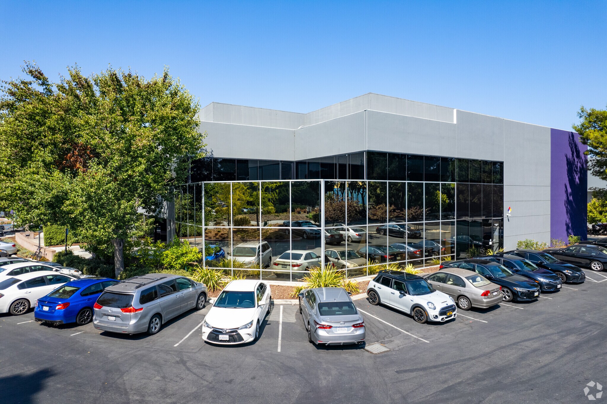 1525 O'Brien Dr, Menlo Park, CA for lease Primary Photo- Image 1 of 7