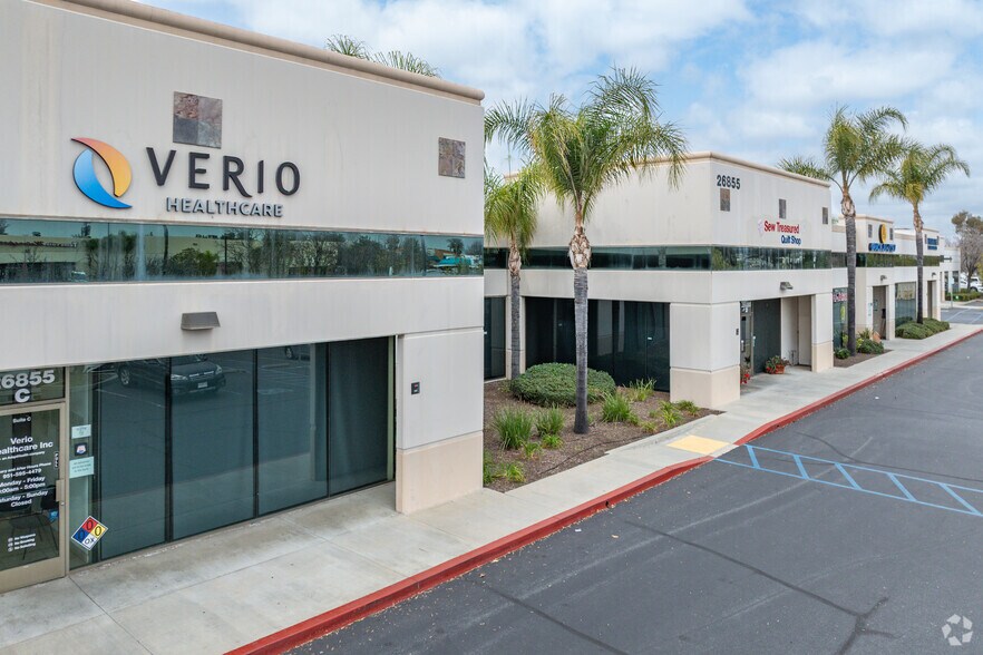 26855 Jefferson Ave, Murrieta, CA à vendre - Photo du bâtiment - Image 2 de 4