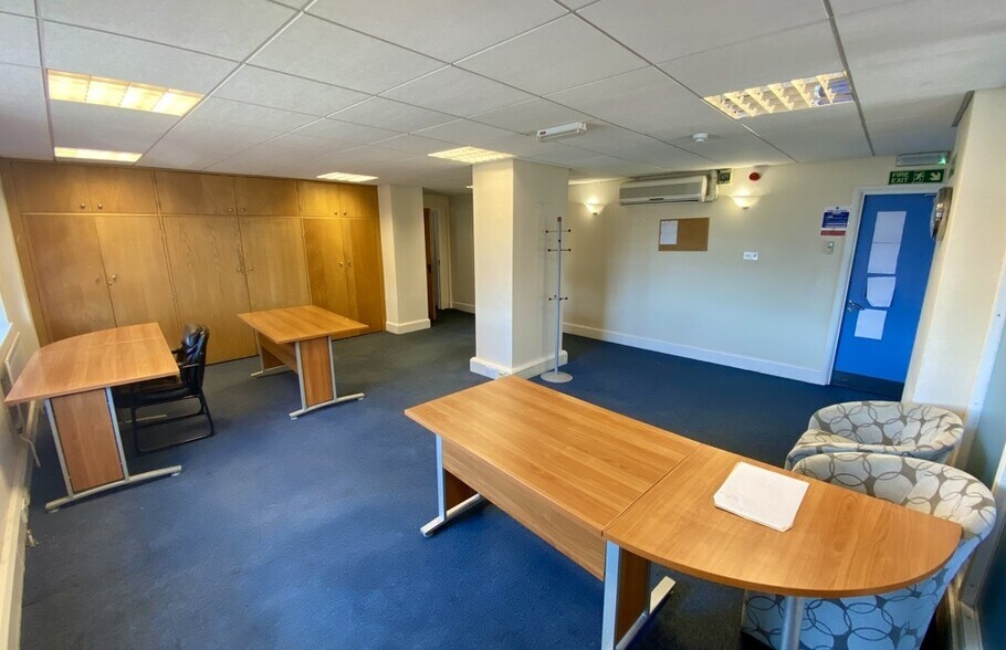 14-26 Victoria St, Luton for lease - Interior Photo - Image 3 of 3