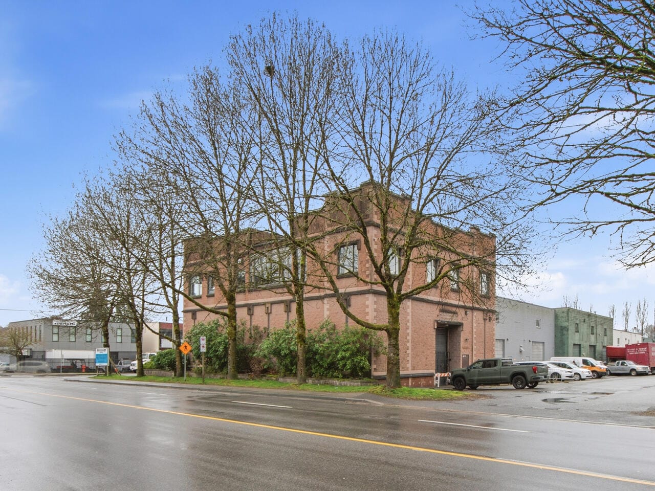 1496 Rupert St, North Vancouver District, BC for lease Primary Photo- Image 1 of 13