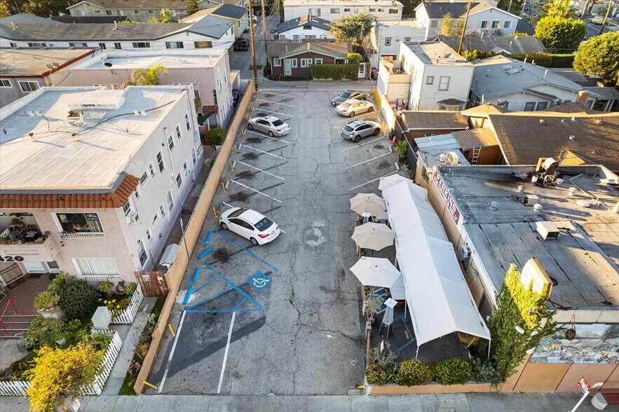 2400 E 7th St, Long Beach, CA à vendre - Photo du bâtiment - Image 3 de 50