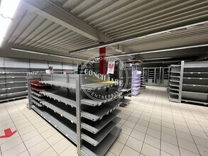 119 Route D'Albi, Toulouse for sale Interior Photo- Image 2 of 2