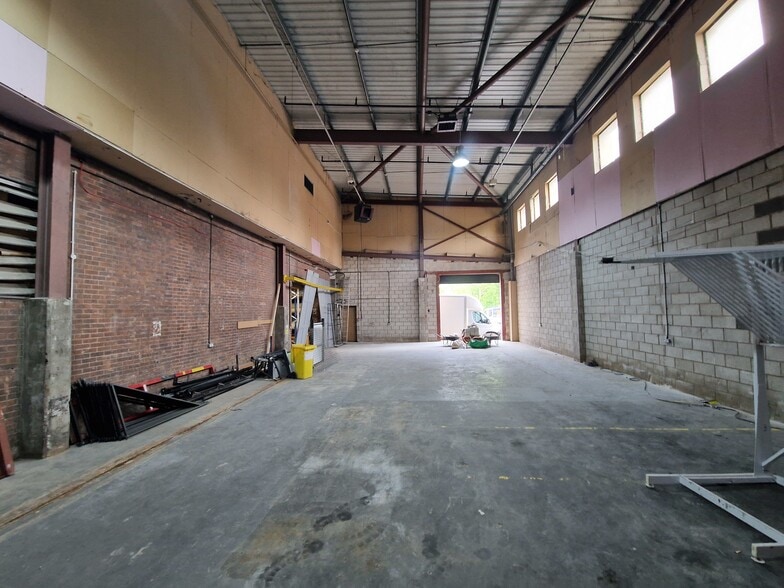 Meadow Rd, Derby for lease - Building Photo - Image 3 of 6