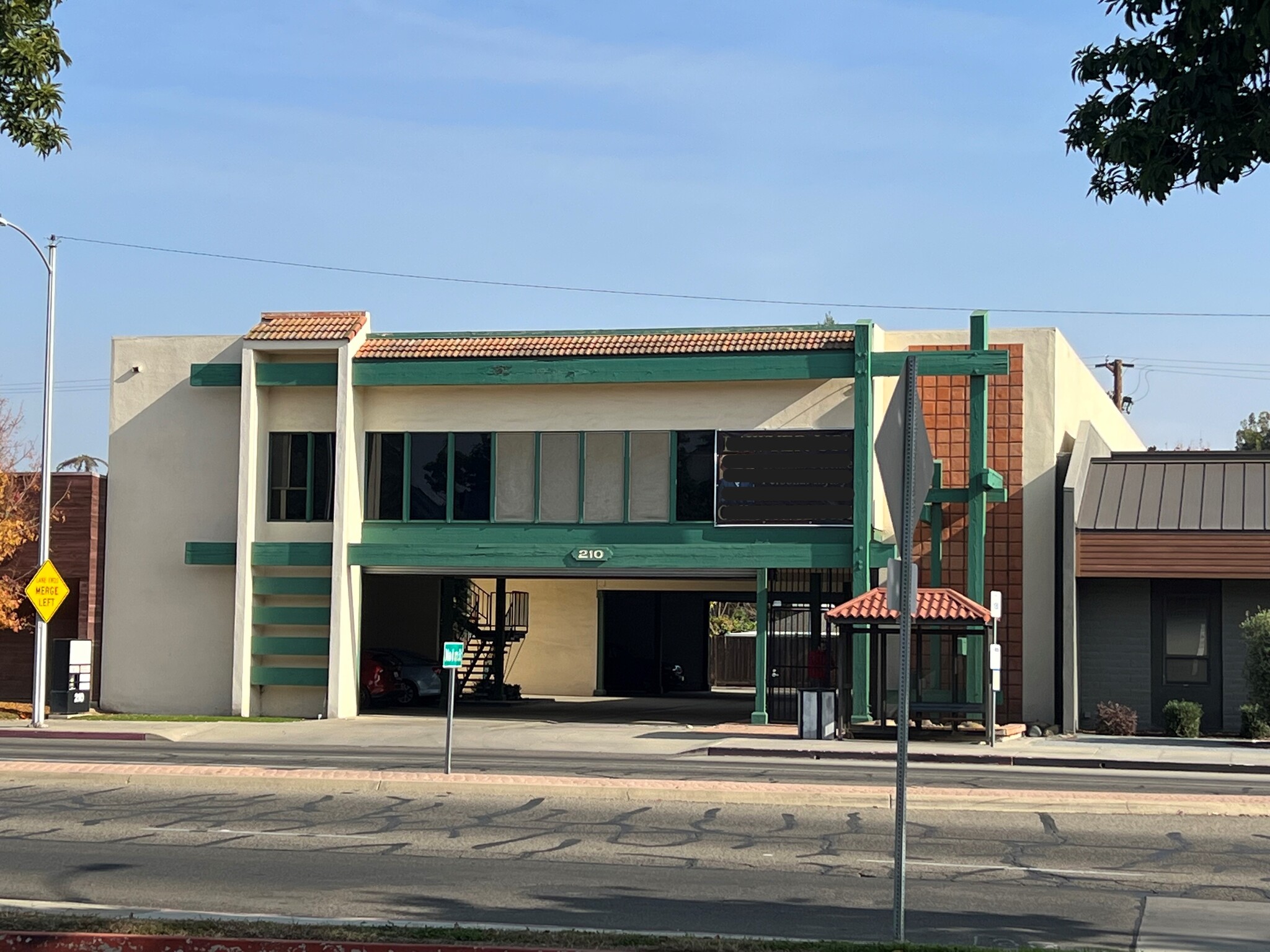 210 S Mooney Blvd, Visalia, CA for lease Building Photo- Image 1 of 2