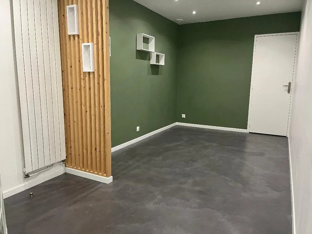 Retail in Joinville-le-Pont for sale Interior Photo- Image 1 of 6