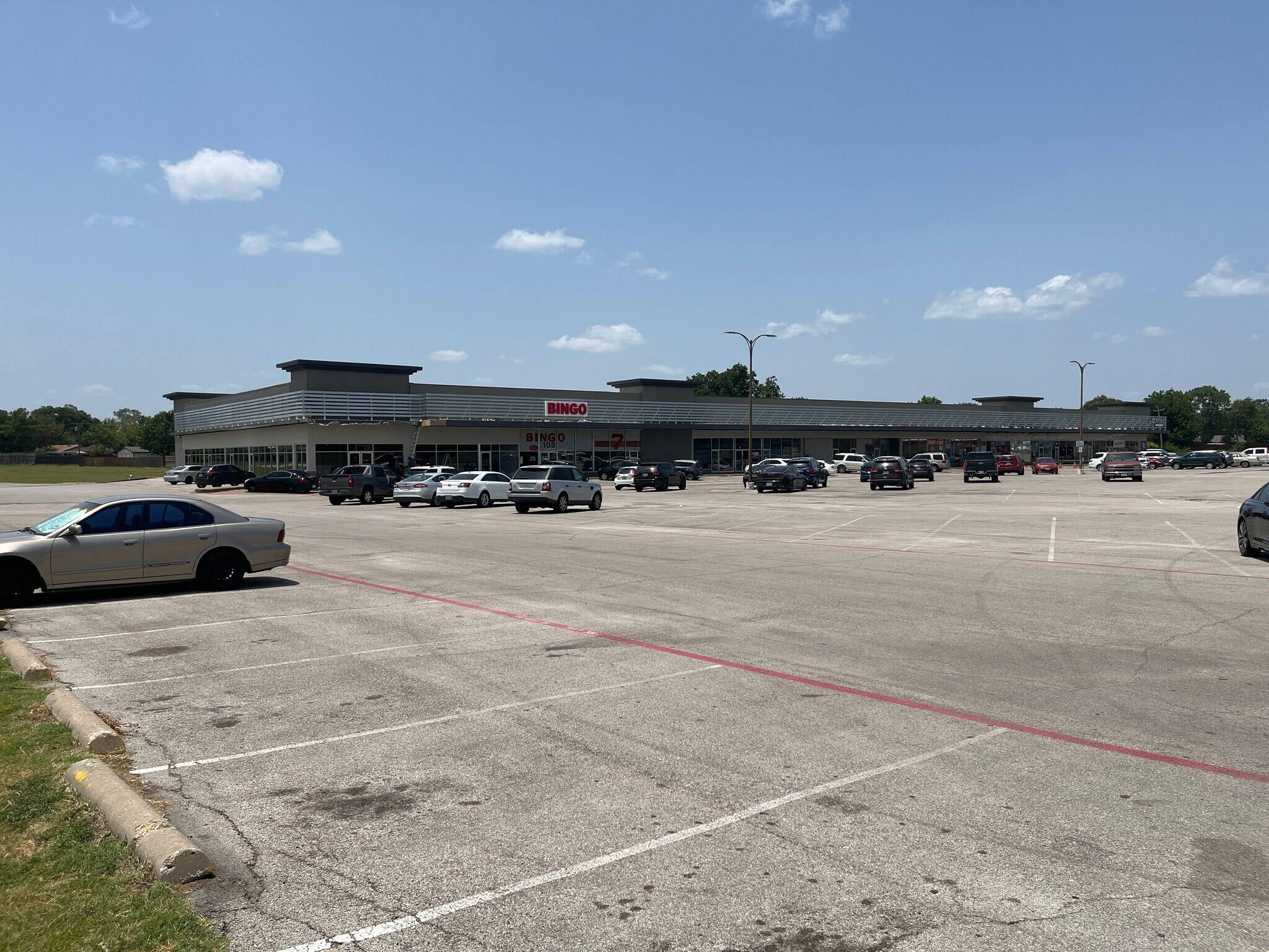 3301 N Town East Blvd, Mesquite, TX à louer Photo du bâtiment- Image 1 de 6