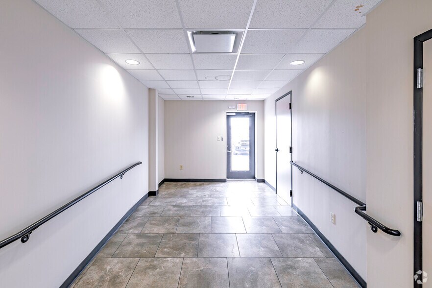 824 Broadway St, San Antonio, TX for sale - Lobby - Image 2 of 18