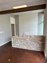 2626 S Oneida St, Green Bay, WI for lease Interior Photo- Image 2 of 5