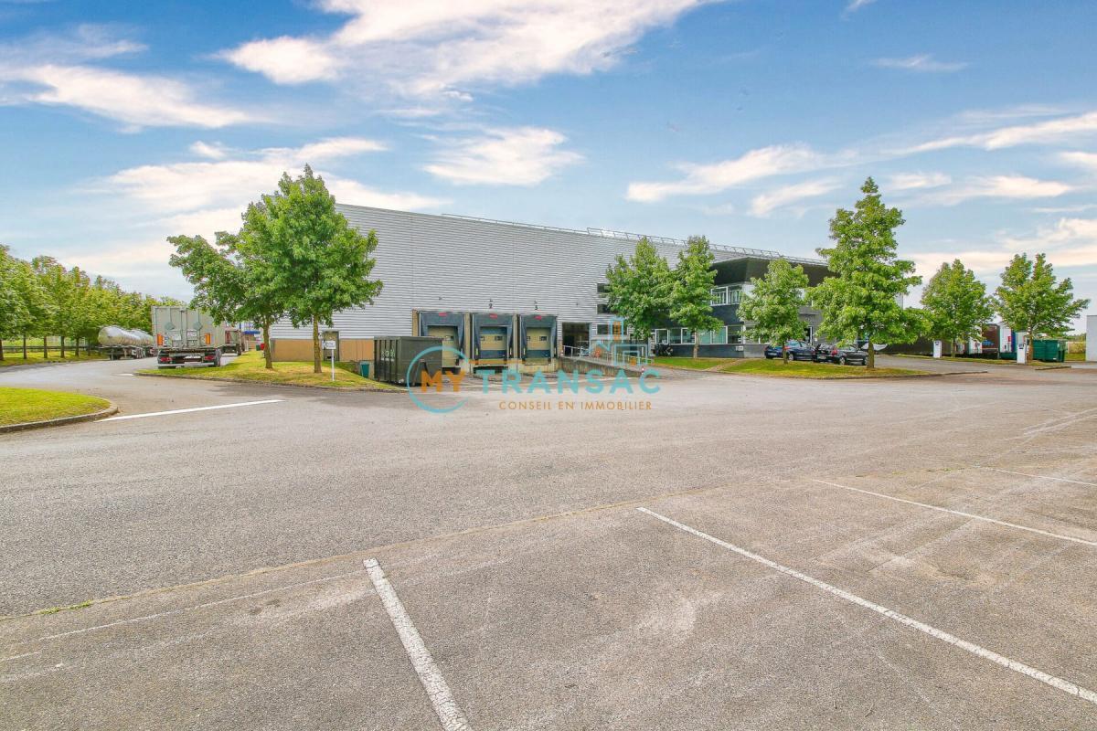 Flex in Saint-Michel-sur-Orge for lease Building Photo- Image 1 of 28