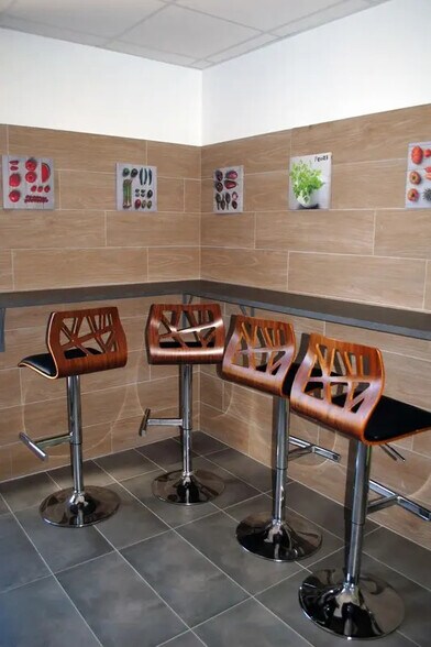 Office in Montpellier for lease - Interior Photo - Image 3 of 5