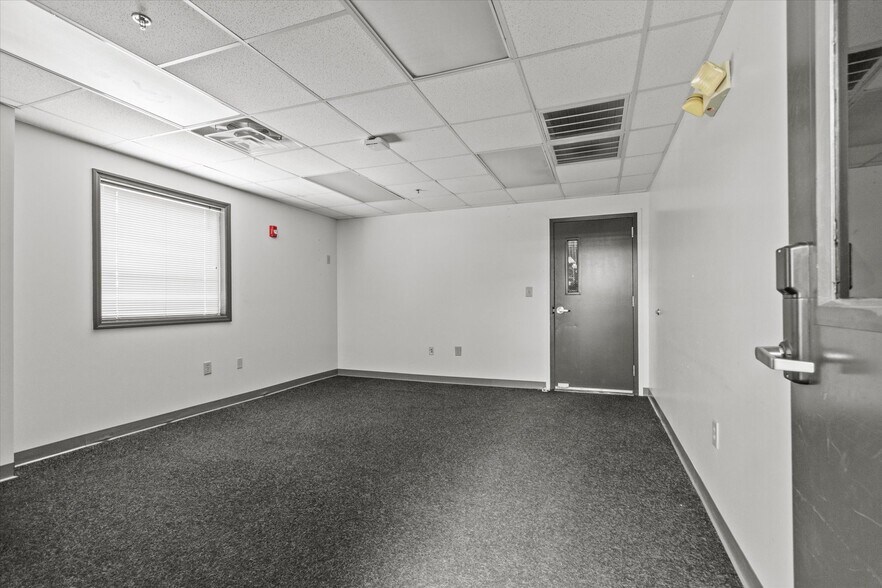 9324 Madison Blvd, Madison, AL à louer - Photo intérieure - Image 3 de 11