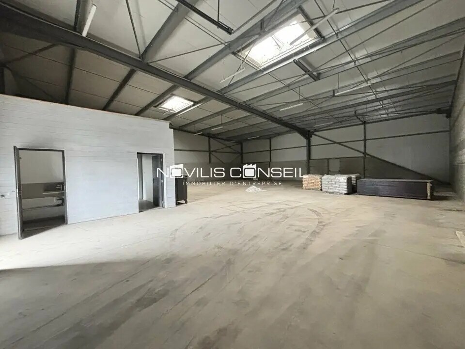 Flex in Villeneuve-Tolosane for lease Interior Photo- Image 1 of 7