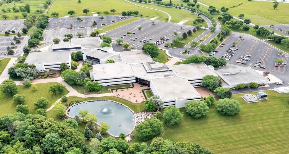 1100 Employers Blvd, De Pere, WI for lease - Aerial - Image 2 of 19