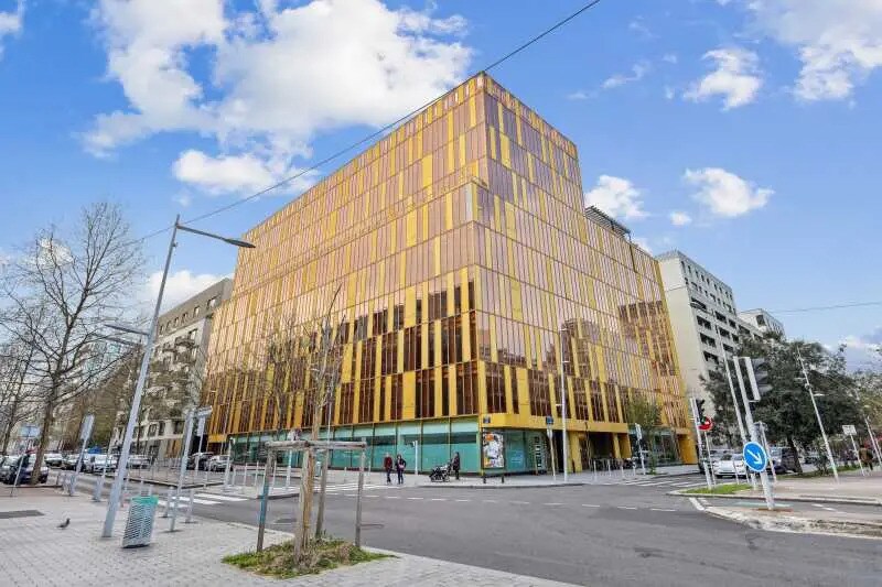 Bureau dans Boulogne-Billancourt à louer - Photo du bâtiment - Image 1 de 32