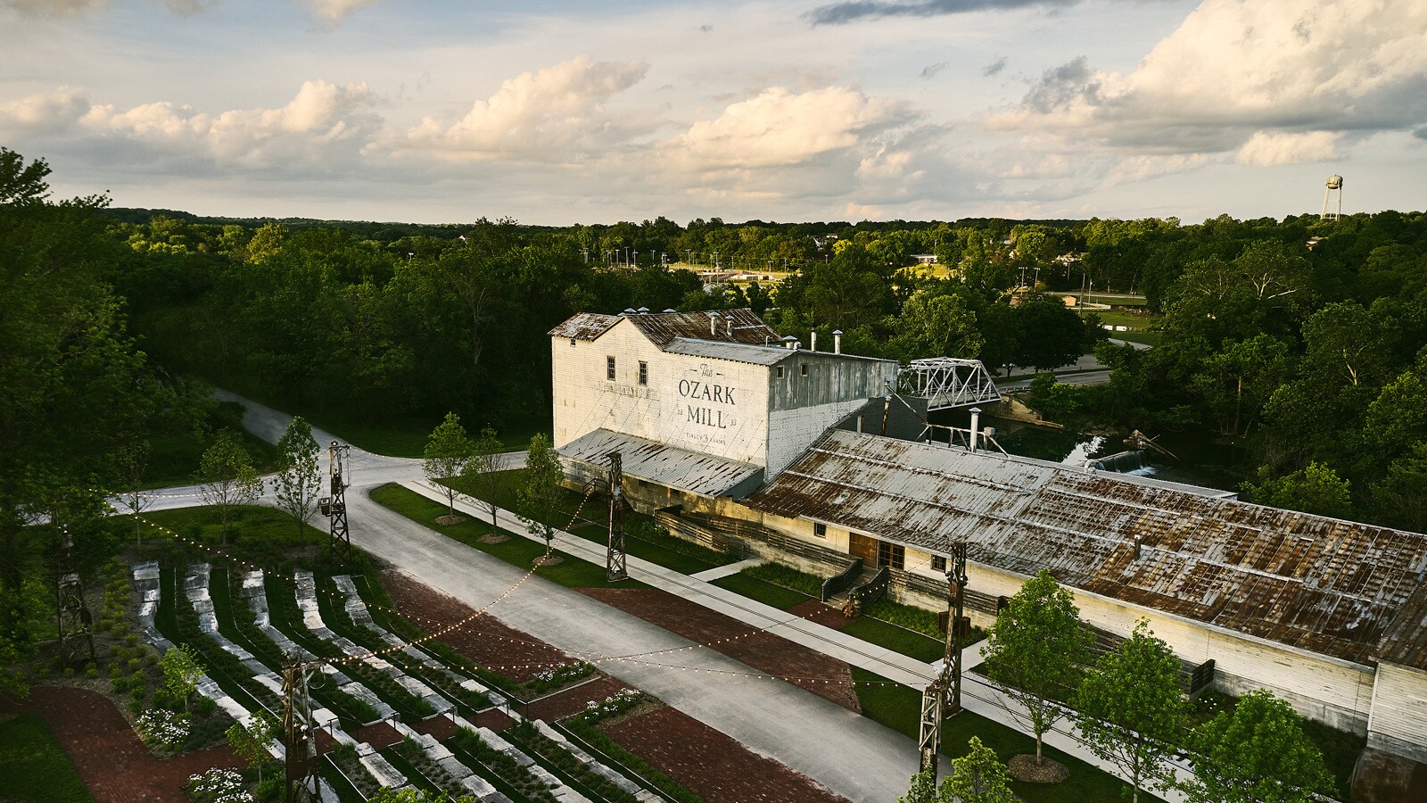 5560 N 22nd St, Ozark, MO à vendre Photo principale- Image 1 de 21