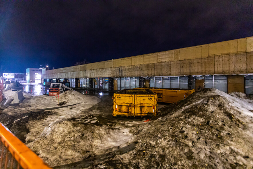 15920 Stony Plain Rd NW, Edmonton, AB à louer - Photo de construction - Image 3 de 5