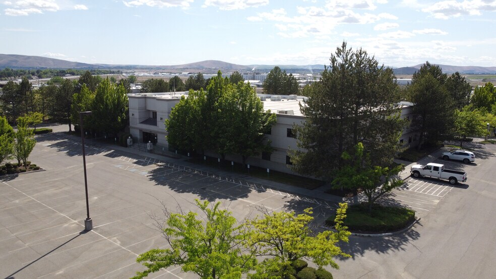 2261 Stevens Dr, Richland, WA à louer - Photo du bâtiment - Image 3 de 9